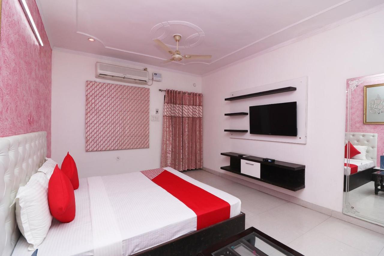 Oyo Hotel Inn Way Сонипат Экстерьер фото