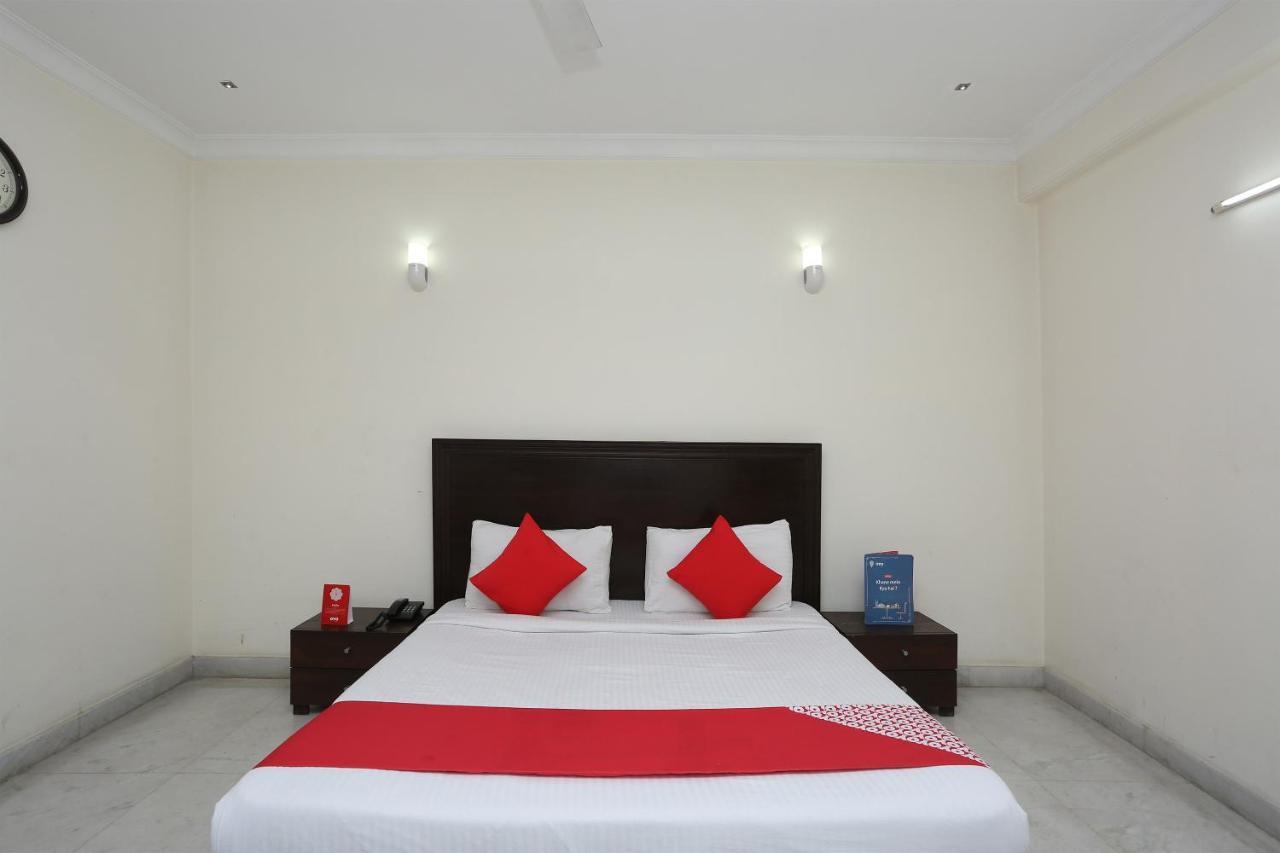 Oyo Hotel Inn Way Сонипат Экстерьер фото